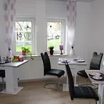 Inn Gaestehaus Dietrich *